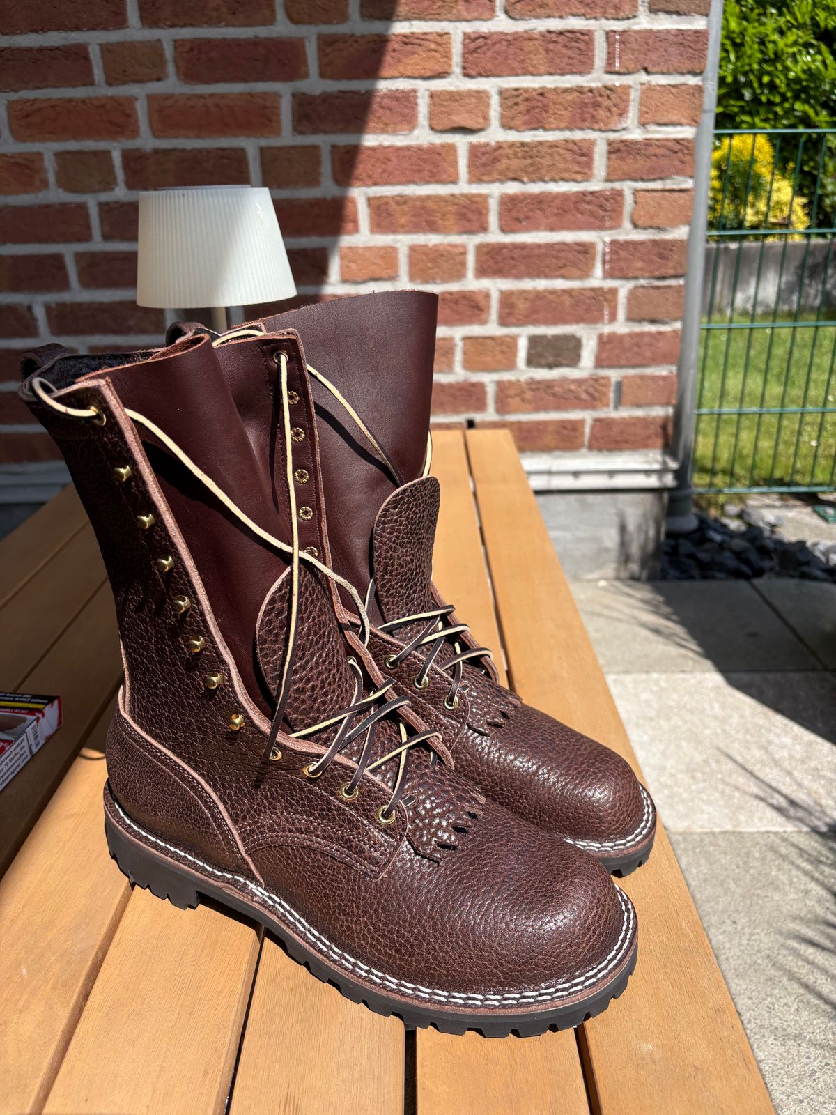 Photo by T_M_98 on May 7, 2025 of the Nicks Strider in Walnut Bullhide.