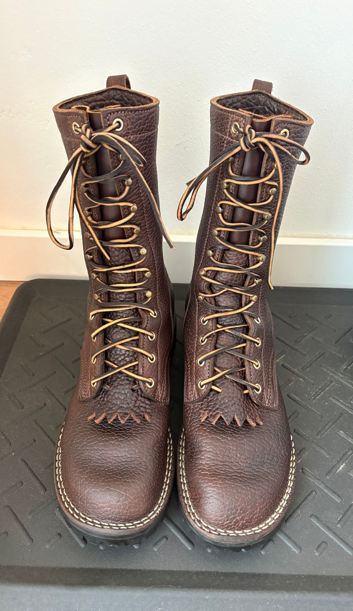 Photo by T_M_98 on March 28, 2026 of the Nicks Strider in Walnut Bullhide.