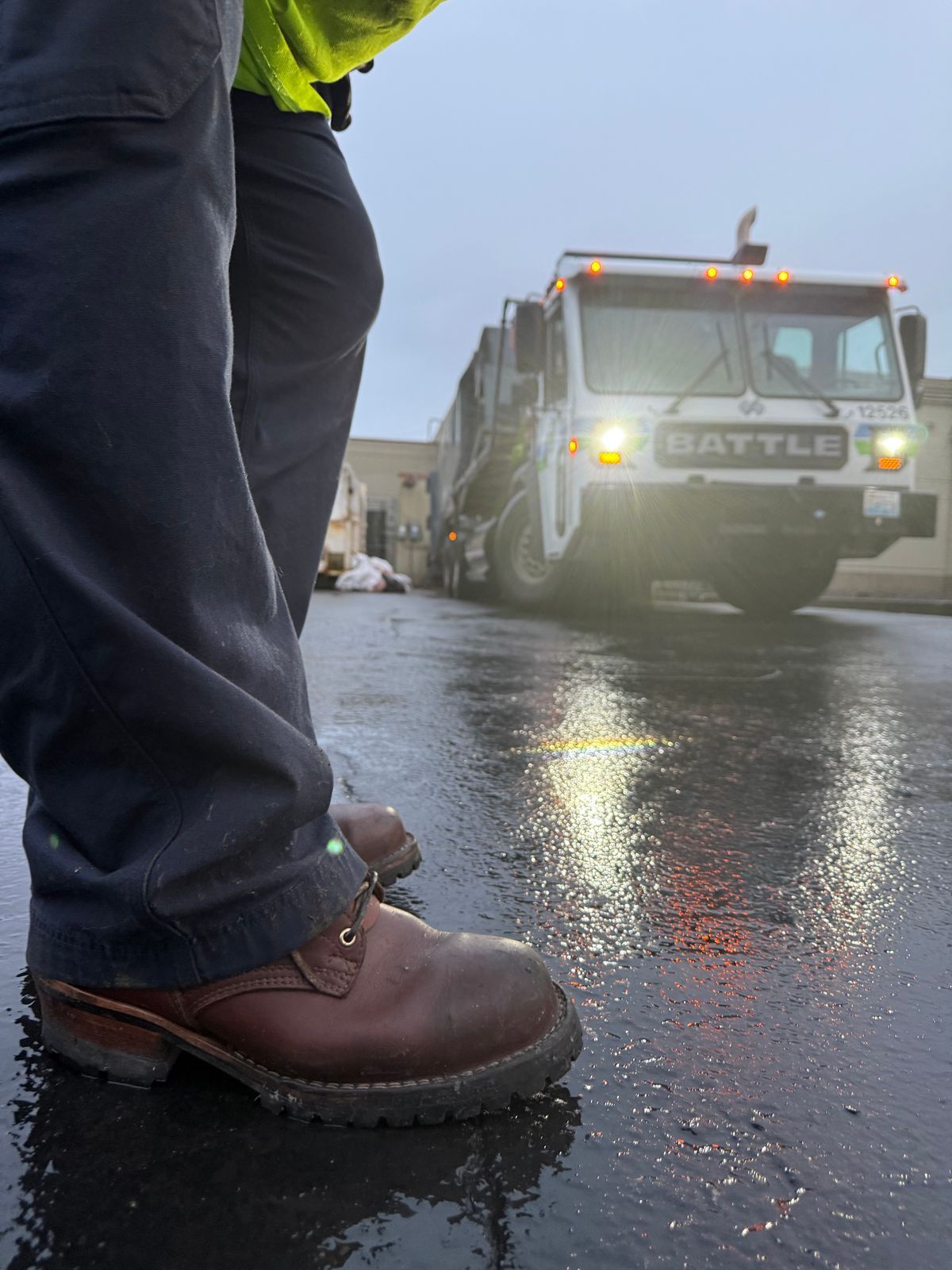 Photo by bigdaddyfoot on January 29, 2026 of the Nicks BuilderPro in Seidel 1964 Brown.