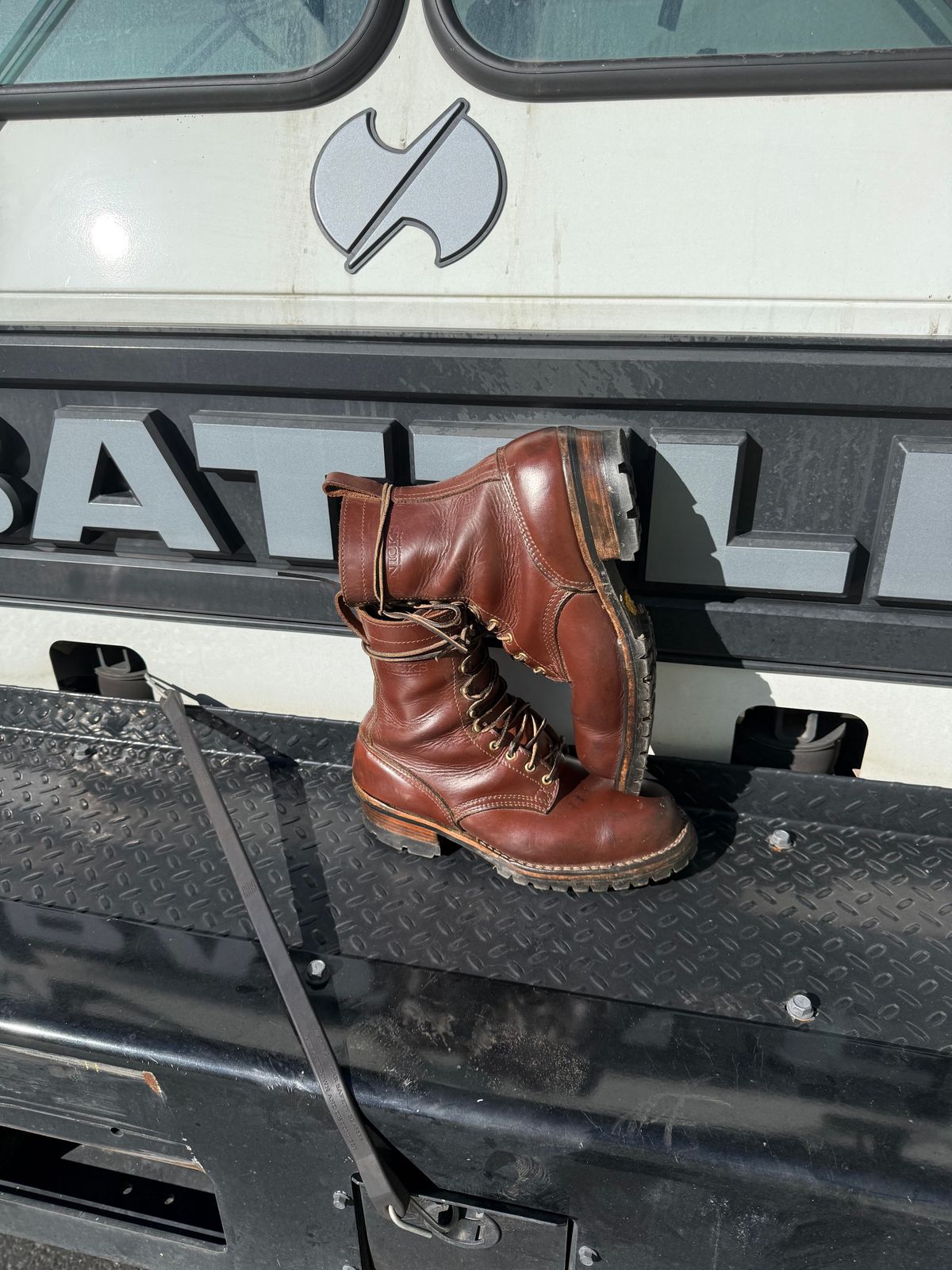 Photo by bigdaddyfoot on February 10, 2026 of the Nicks BuilderPro in Seidel 1964 Brown.