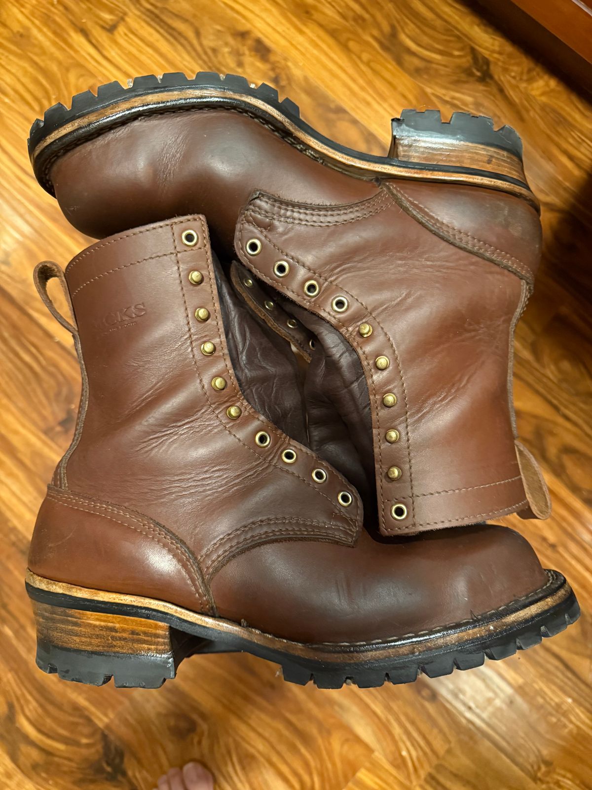 Photo by bigdaddyfoot on December 27, 2025 of the Nicks BuilderPro in Seidel 1964 Brown.