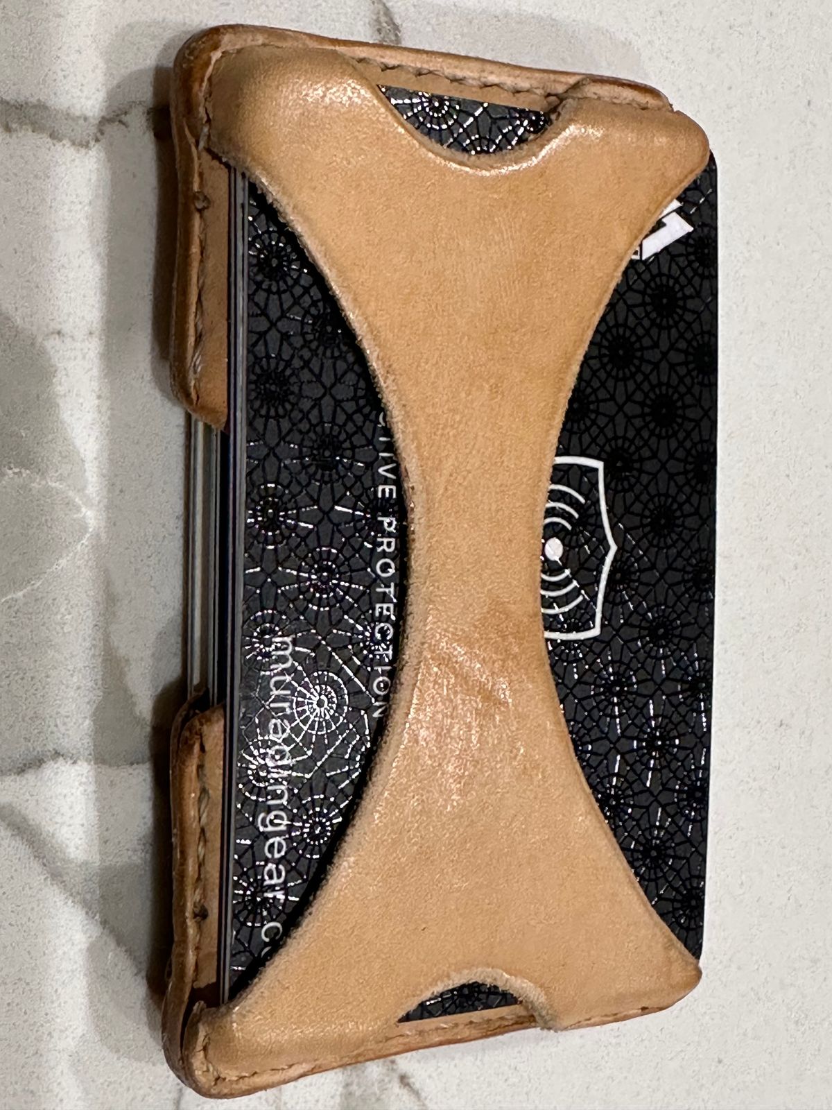 Photo by barefoot_boots on November 3, 2025 of the Self-Made Wallet in Unknown Natural Veg Tan.