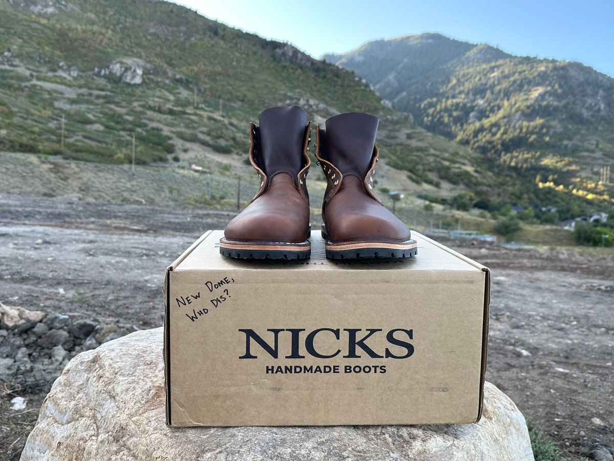 Photo by barefoot_boots on October 1, 2025 of the Nicks Ridgeline Hiking Boot in Horween Orange Predator.