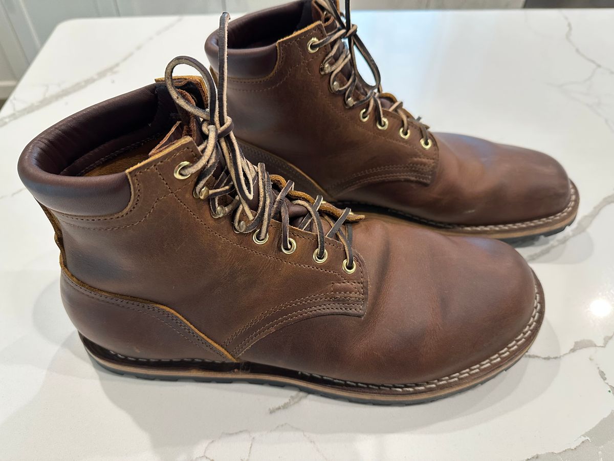 Photo by barefoot_boots on November 2, 2025 of the Nicks Ridgeline Hiking Boot in Horween Orange Predator.