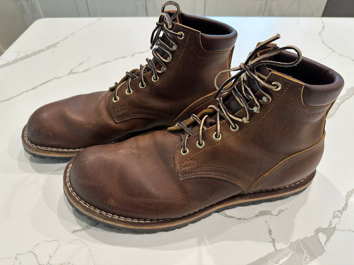 Photo by barefoot_boots on November 2, 2025 of the Nicks Ridgeline Hiking Boot in Horween Orange Predator.