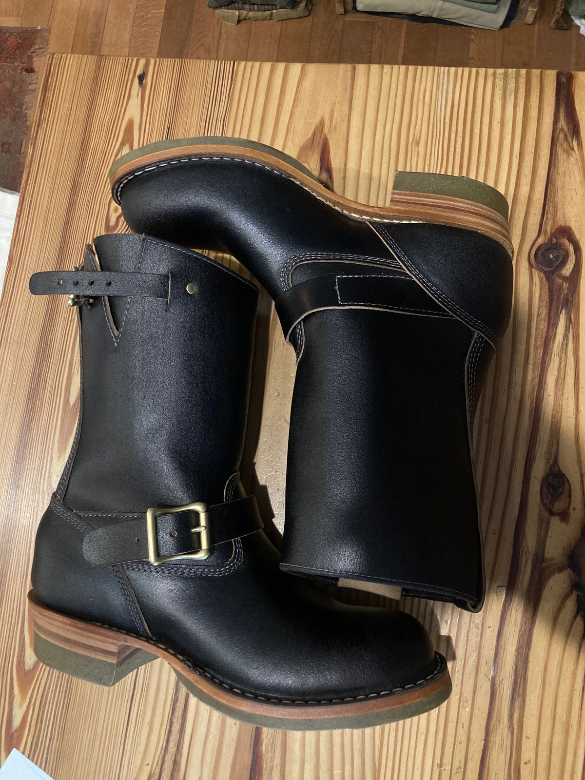 Photo by gumbyfitz on November 1, 2024 of the White's Nomad Engineer Boots in Horween Black Waxed Flesh.