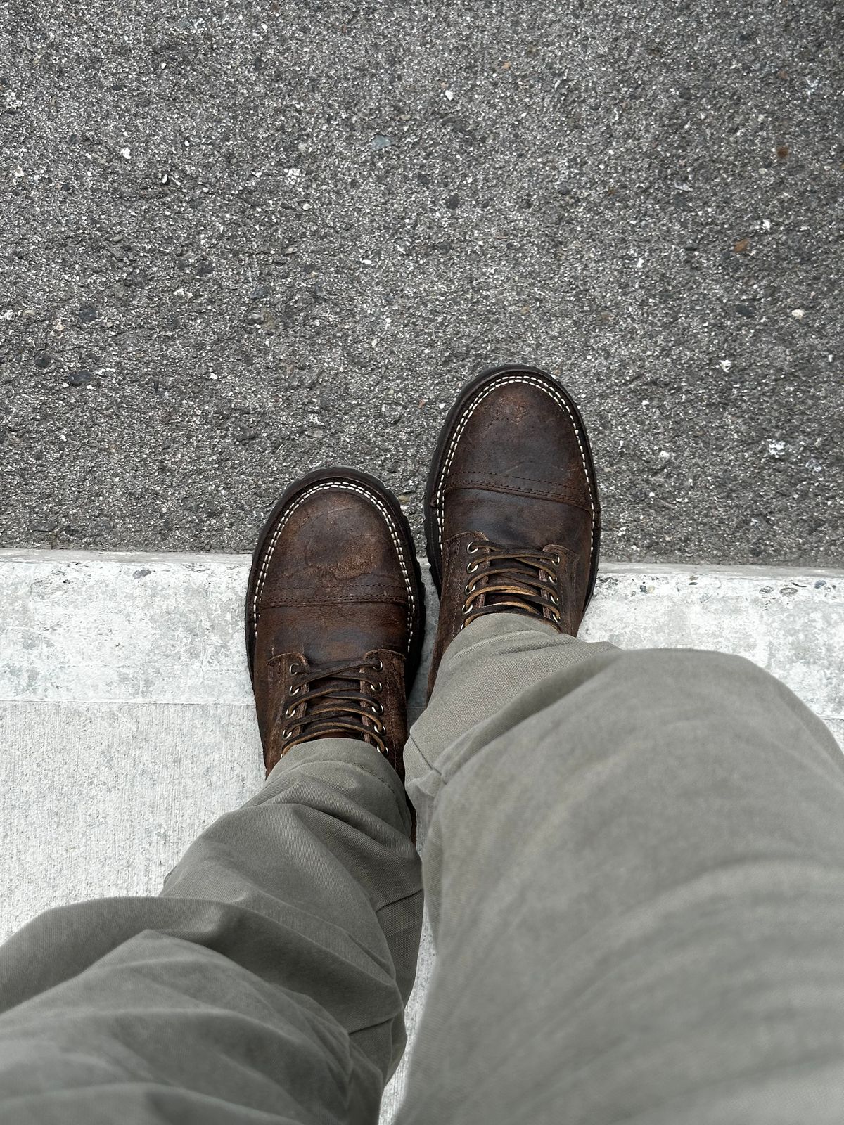 Photo by XanderMilo on July 2, 2025 of the Thursday Boot Company Challenger in C.F. Stead Stone Rambler.