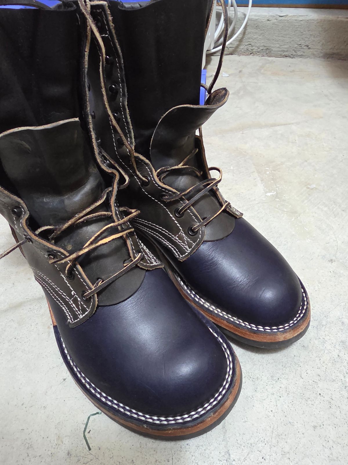 Photo by Dethios on March 22, 2026 of the Nicks Lace Up Heritage in Wickett & Craig Slate Double Stuffed & Wickett & Craig Cobalt Double Stuffed.