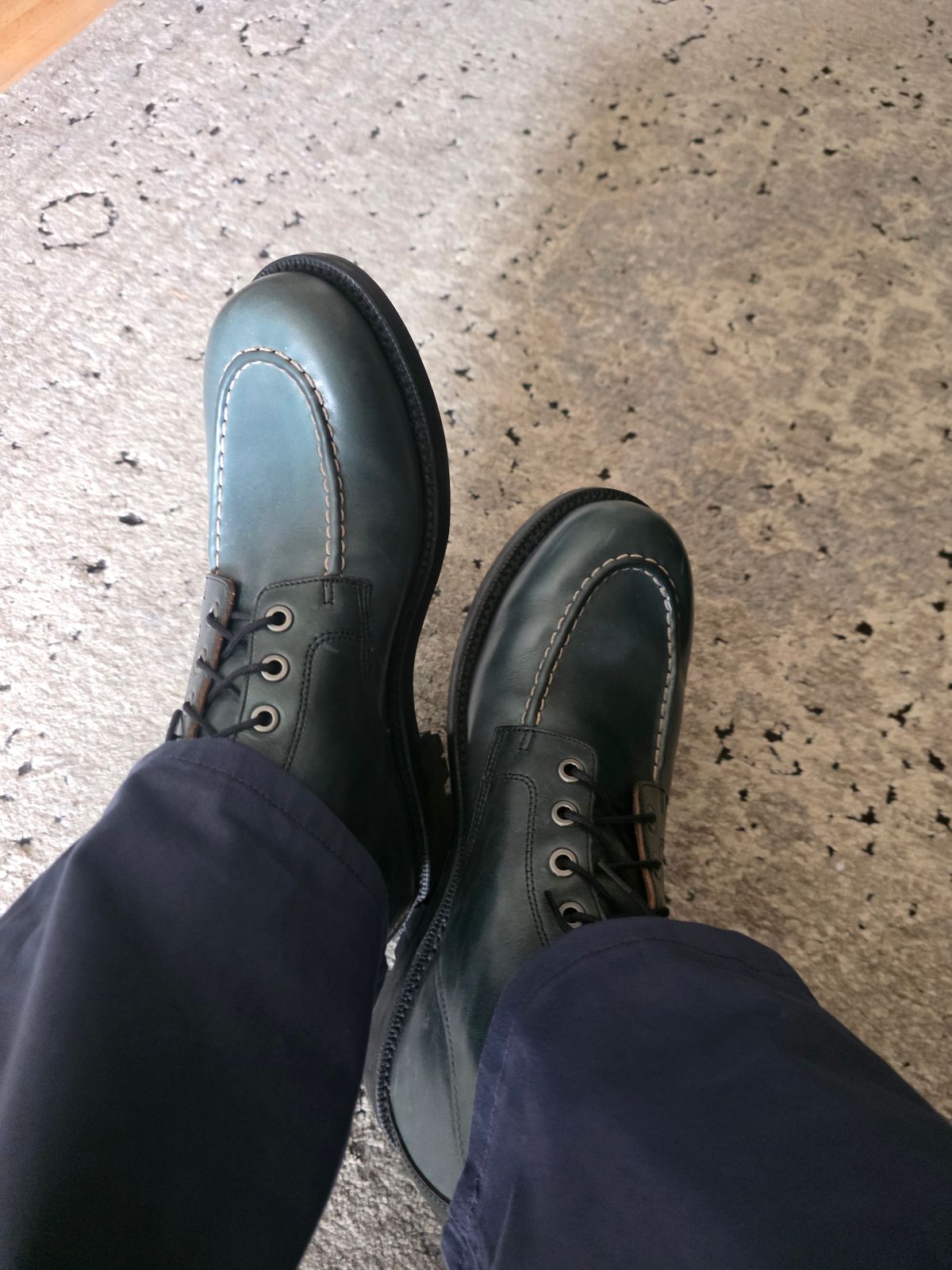 Photo by Dash on October 1, 2025 of the Grant Stone Brass Boot Navy Chromexcel in Chromexcel from Horween.