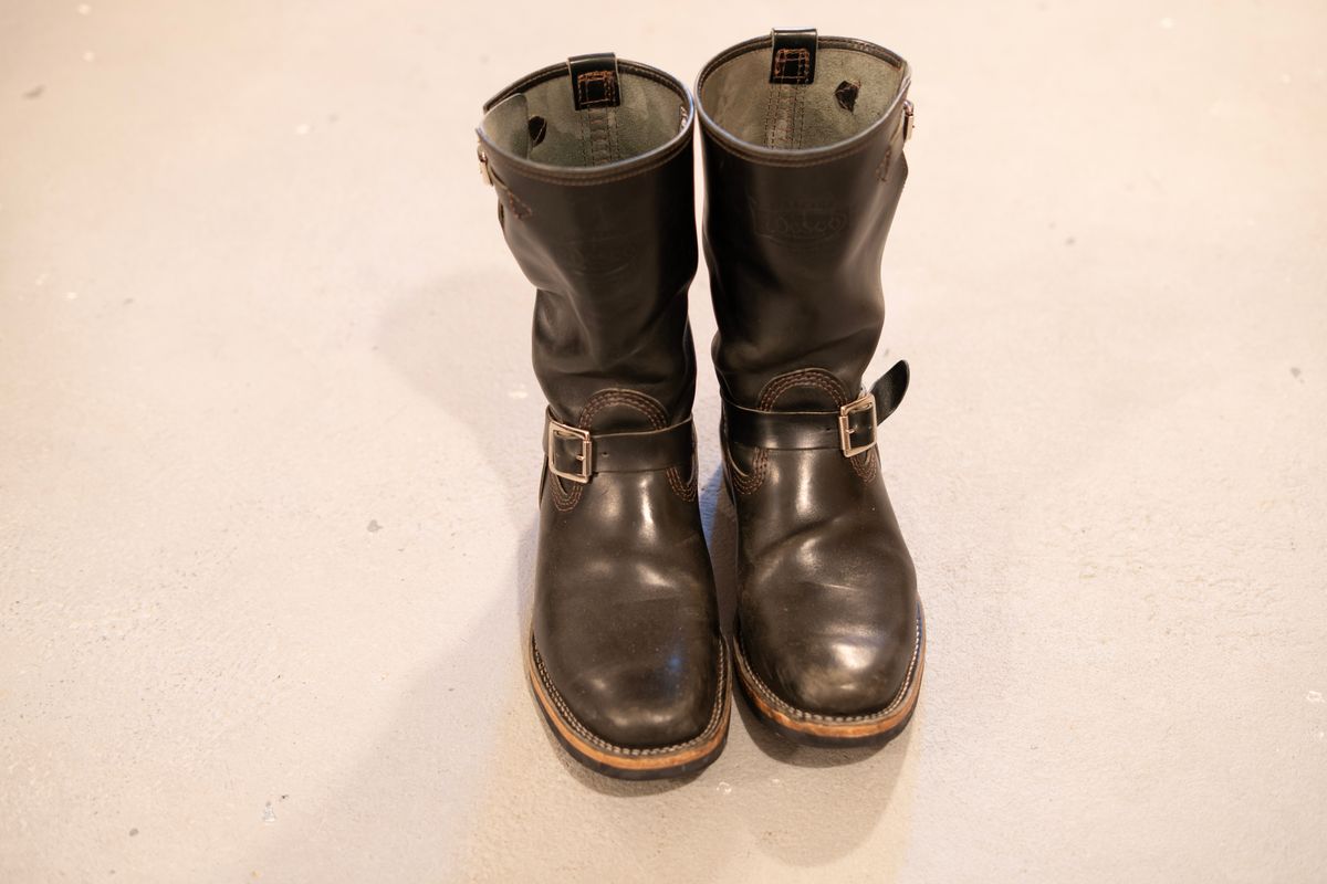 Photo by The_Heel_Deal on December 5, 2025 of the Wesco Mister Lou in Maryam Petrolio Waxed Black Horsehide.