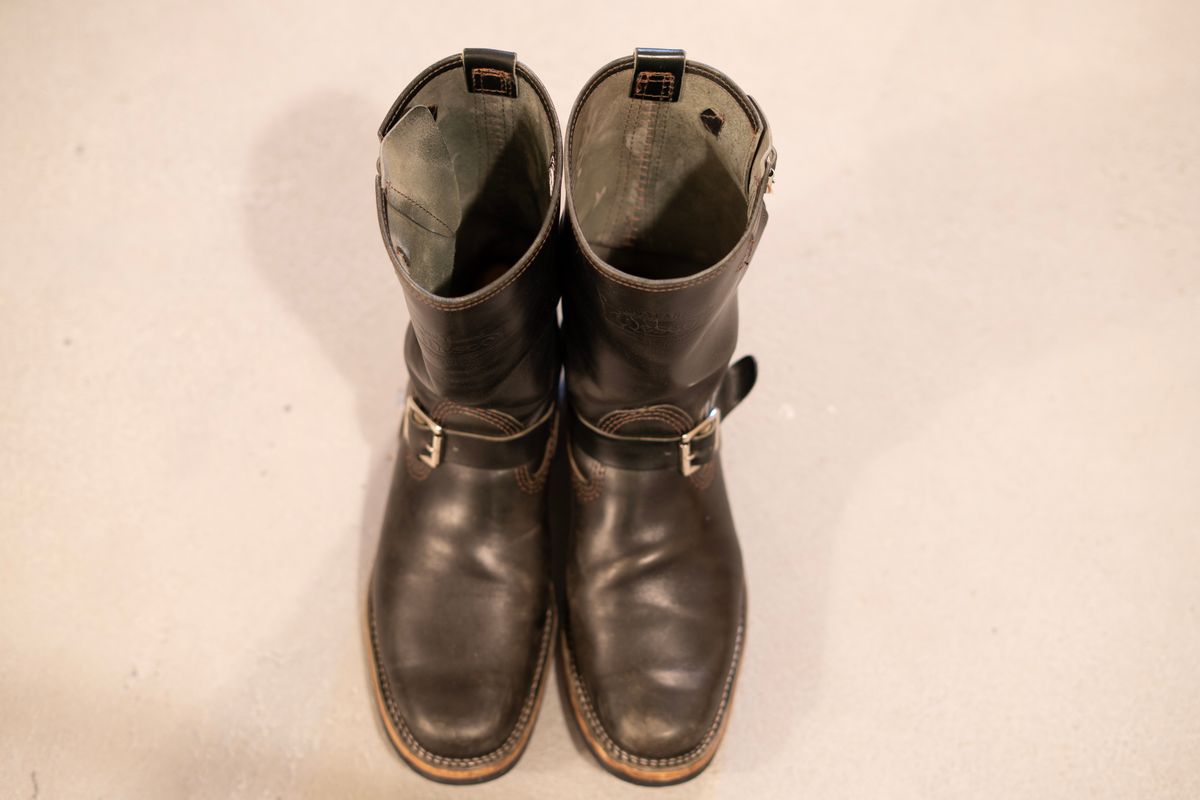 Photo by The_Heel_Deal on December 5, 2025 of the Wesco Mister Lou in Maryam Petrolio Waxed Black Horsehide.