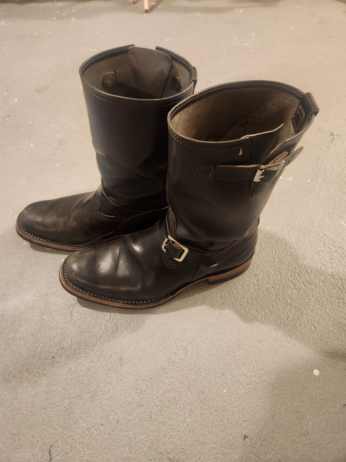 Photo by The_Heel_Deal on February 5, 2026 of the Wesco Mister Lou in Maryam Petrolio Waxed Black Horsehide.
