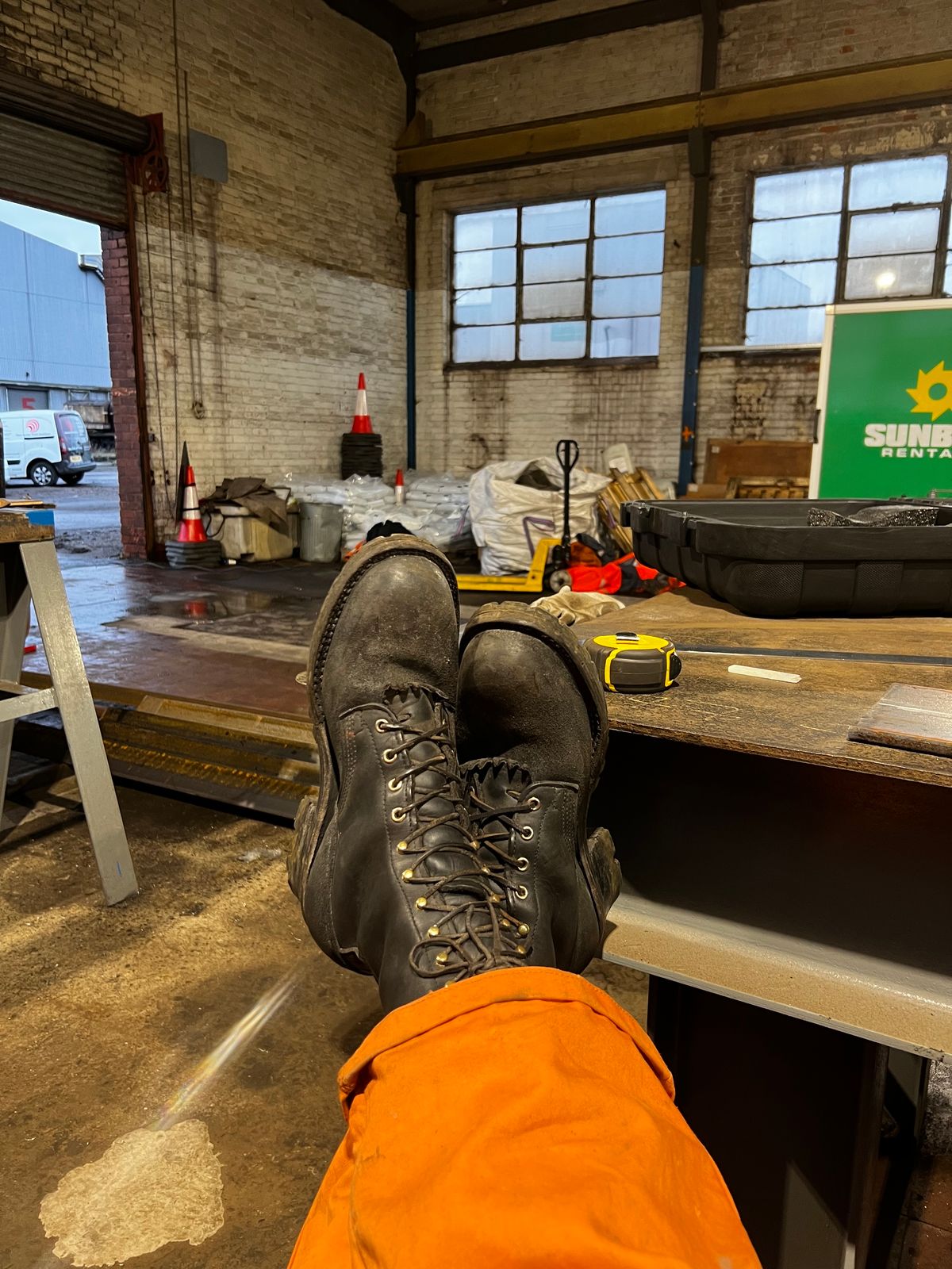 Photo by DDF84 on January 10, 2023 of the Nick’s Boots Builder Pro in Black Rough Out.