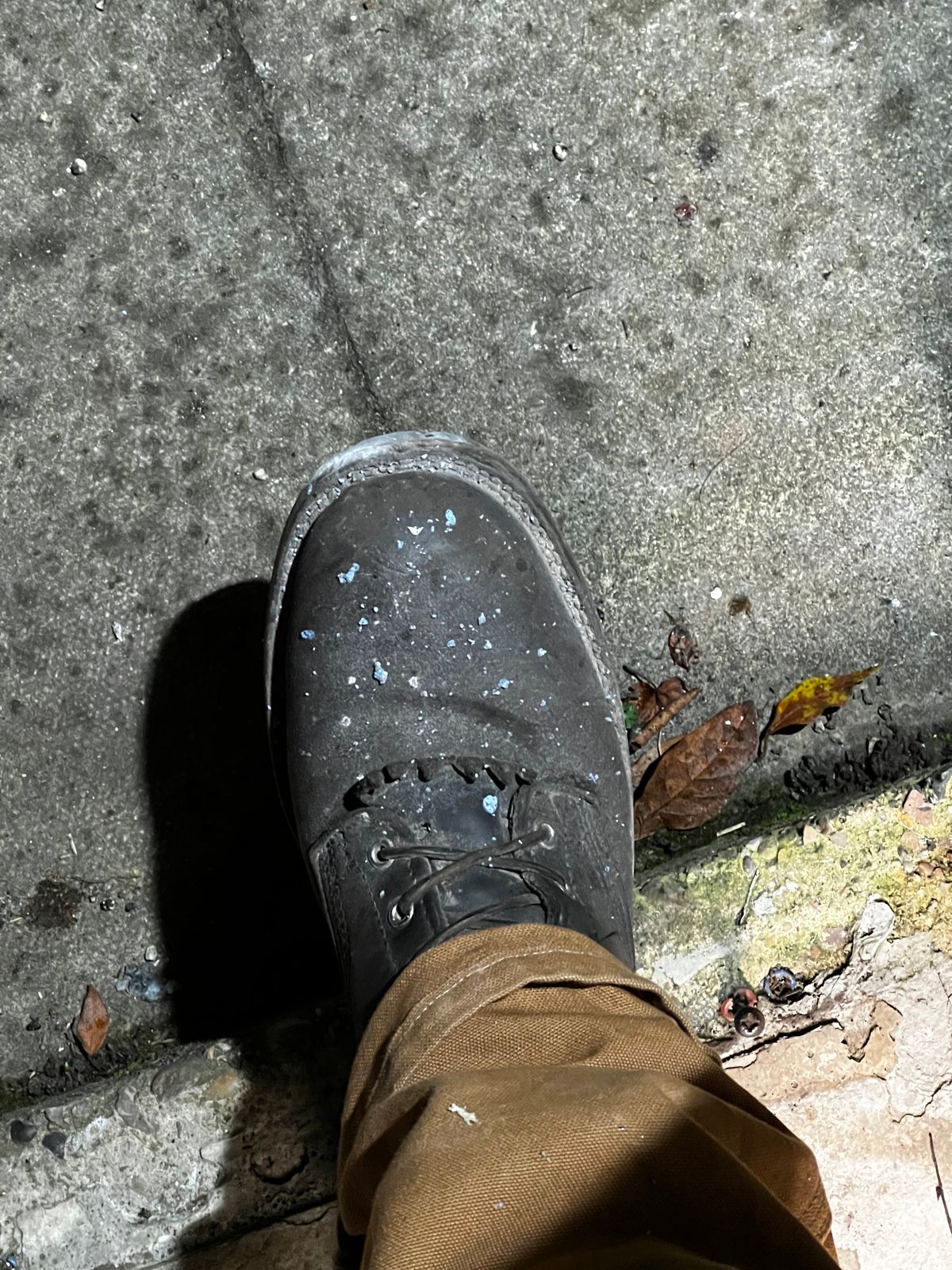 Photo by DDF84 on October 27, 2024 of the Nick’s Boots Builder Pro in Black Rough Out.