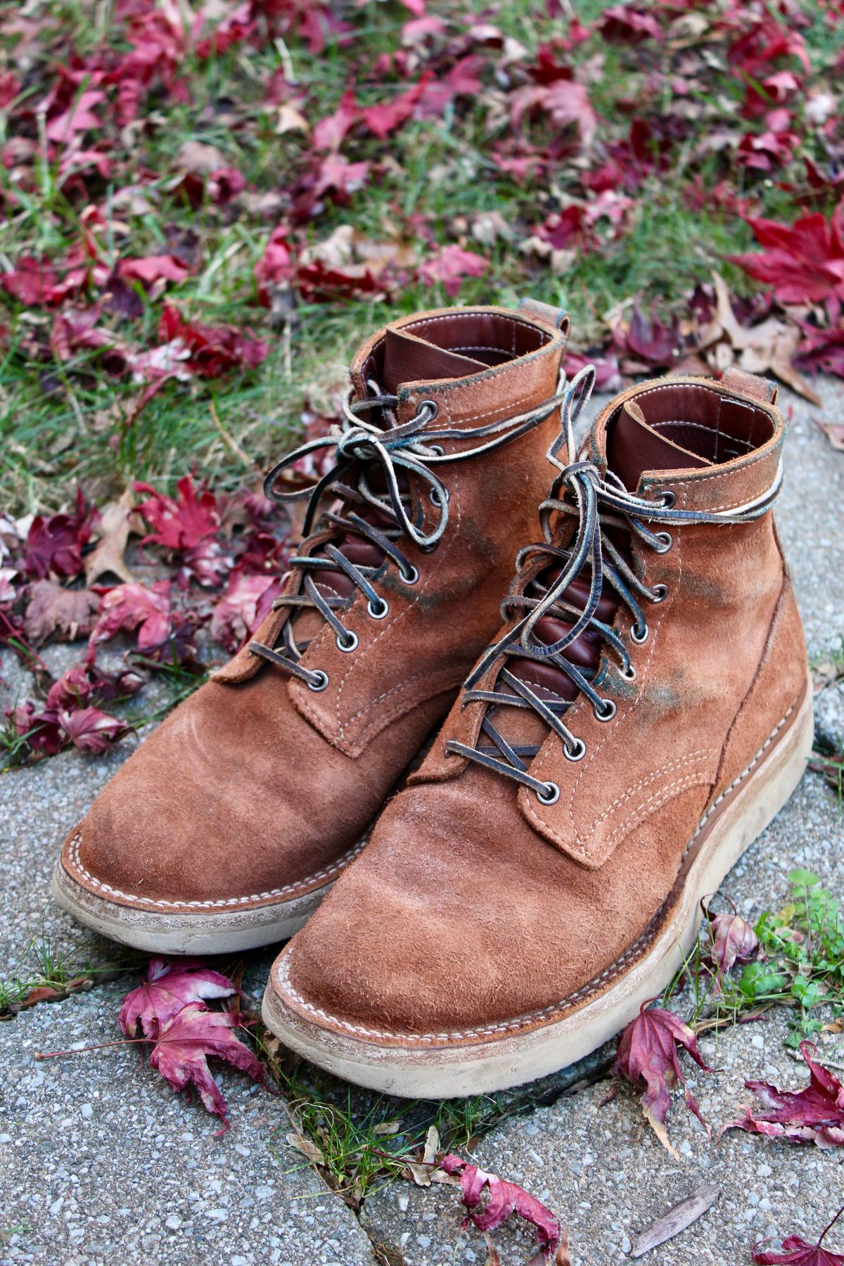 Photo by thecondemnedsole on December 4, 2024 of the White's C350-CS in Seidel Red Dog Oil Tan Roughout.