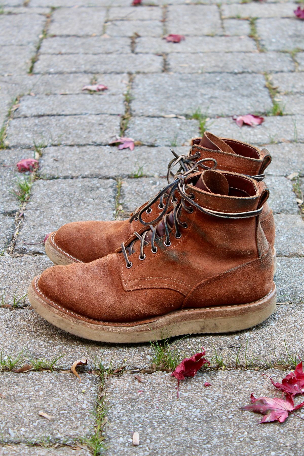 Photo by thecondemnedsole on December 4, 2024 of the White's C350-CS in Seidel Red Dog Oil Tan Roughout.