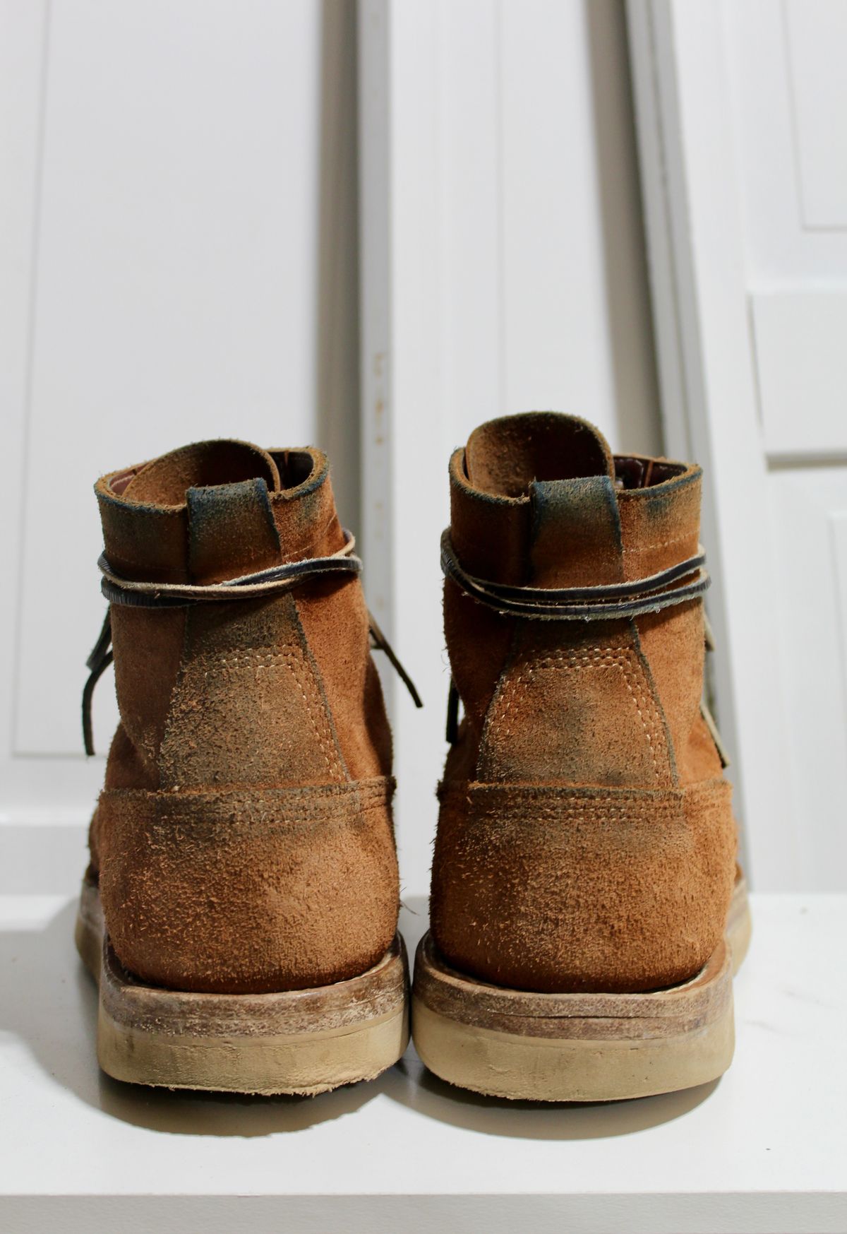 Photo by thecondemnedsole on January 1, 2001 of the White's C350-CS in Seidel Red Dog Oil Tan Roughout.