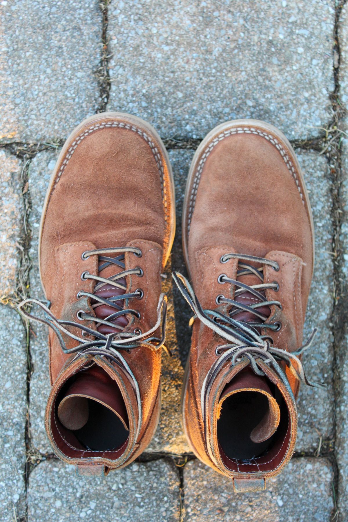 Photo by thecondemnedsole on January 1, 2001 of the White's C350-CS in Seidel Red Dog Oil Tan Roughout.