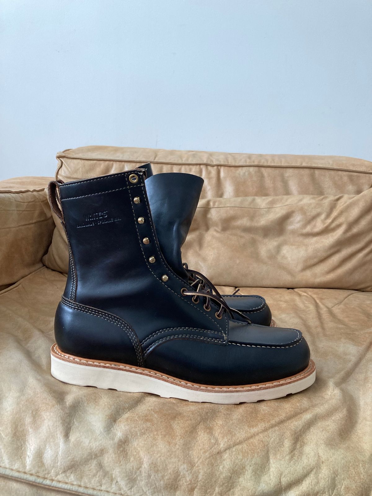 Photo by vista on November 1, 2024 of the White's Perry 8" Select in Seidel Black Double Shot.
