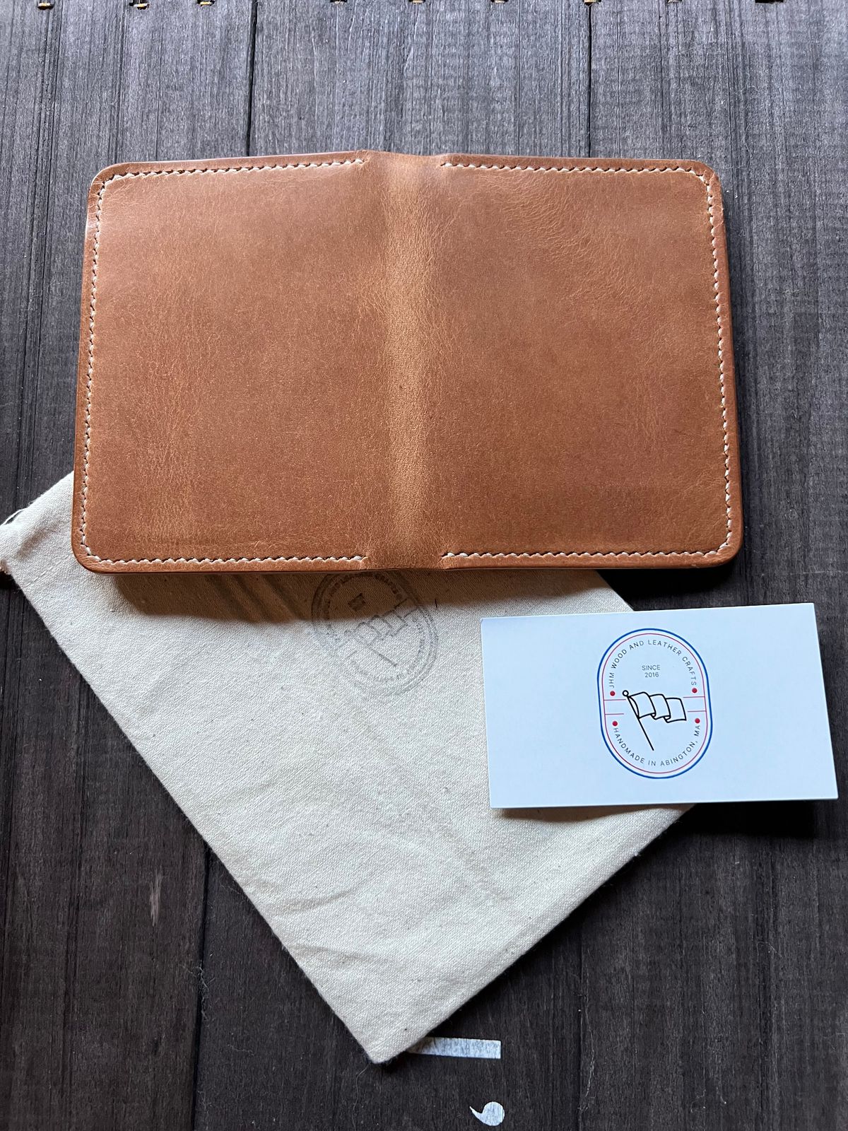 Photo by spiritualized50 on October 2, 2025 of the JHM Wood And Leather Crafts Vertical Wallet in Horween Natural Dublin.