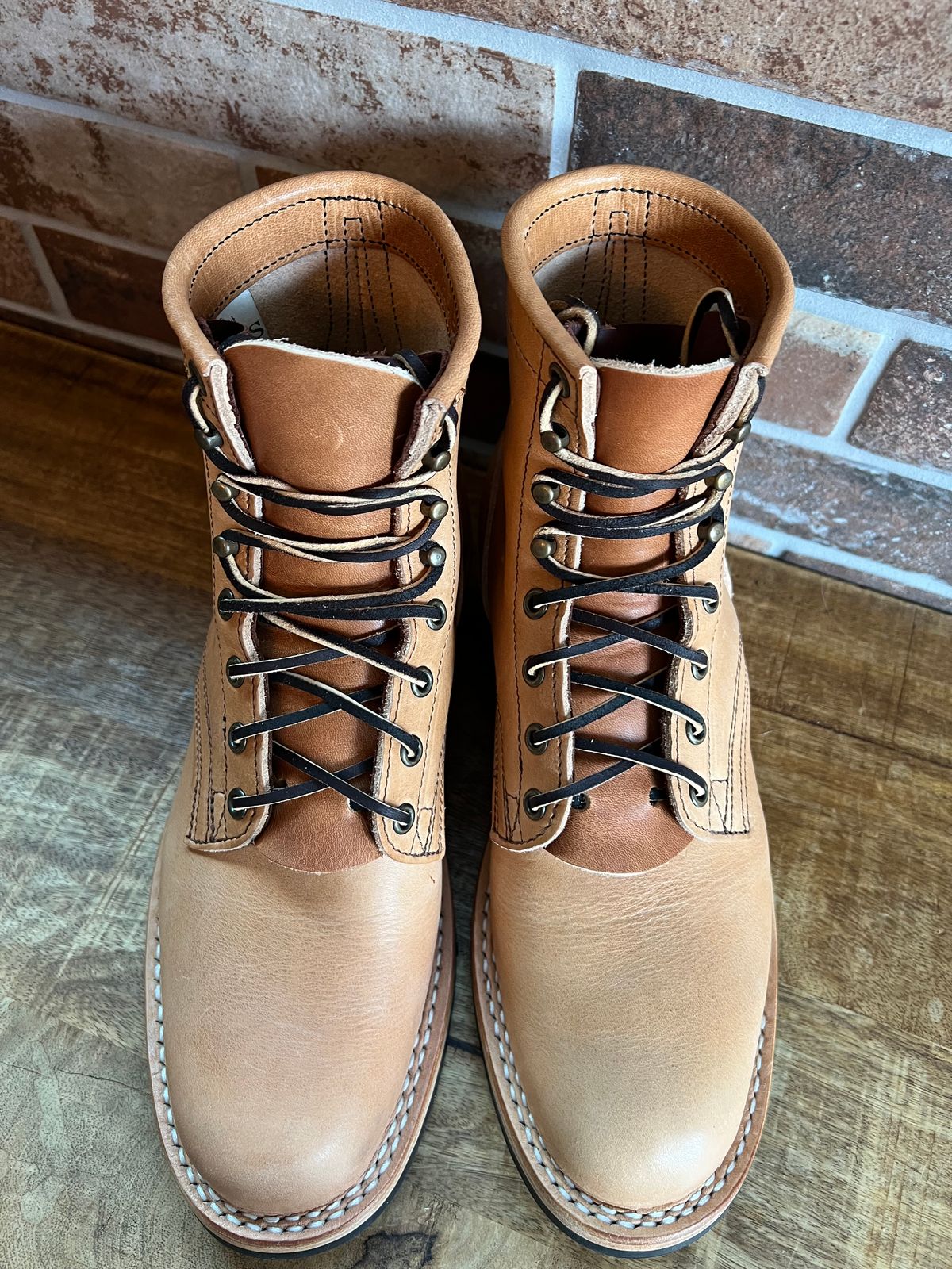 Photo by spiritualized50 on December 9, 2025 of the Nicks Lace Up Heritage in Horween Light Natural Dublin.