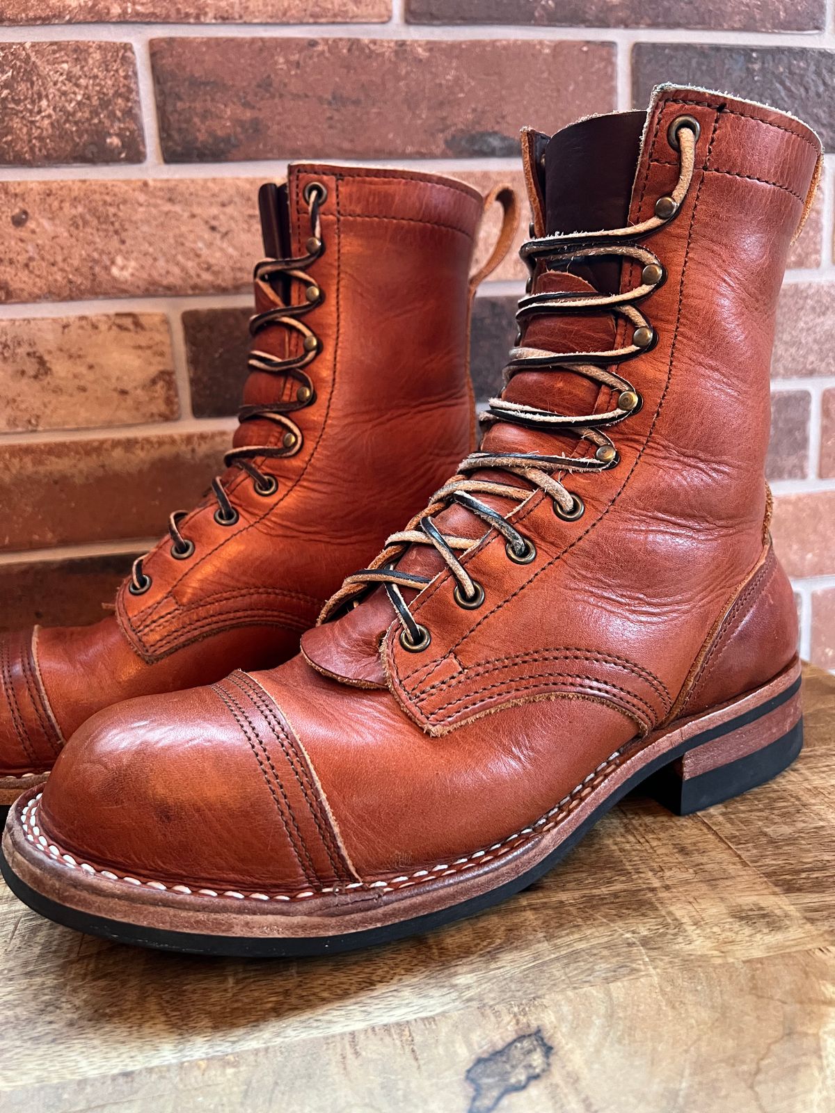 Photo by spiritualized50 on December 4, 2025 of the Nicks DomePro in Horween English Tan Dublin.