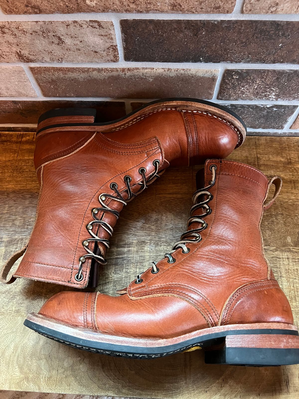 Photo by spiritualized50 on December 4, 2025 of the Nicks DomePro in Horween English Tan Dublin.