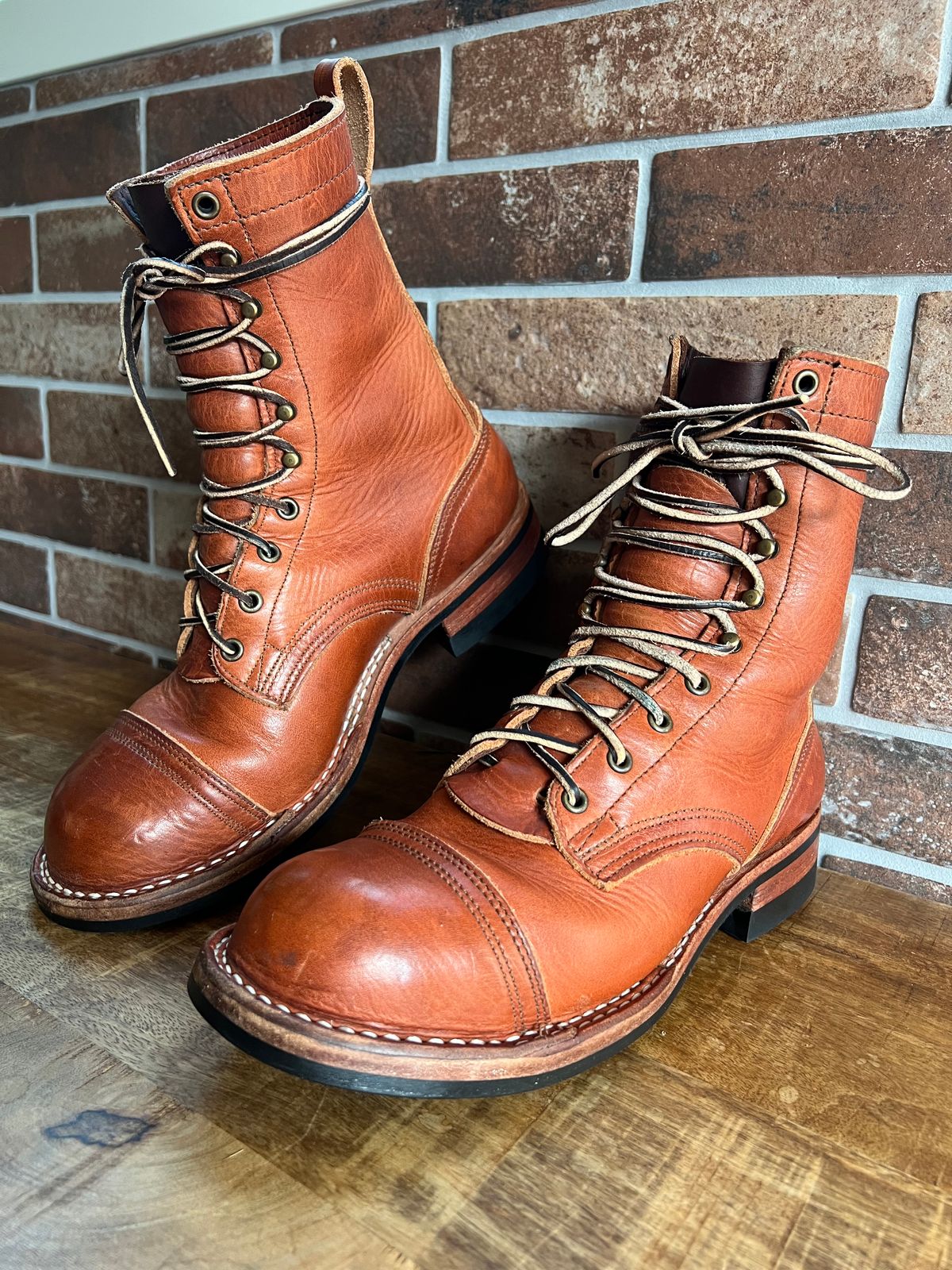 Photo by spiritualized50 on January 3, 2026 of the Nicks DomePro in Horween English Tan Dublin.