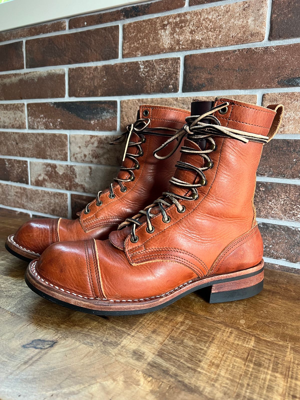 Photo by spiritualized50 on January 3, 2026 of the Nicks DomePro in Horween English Tan Dublin.