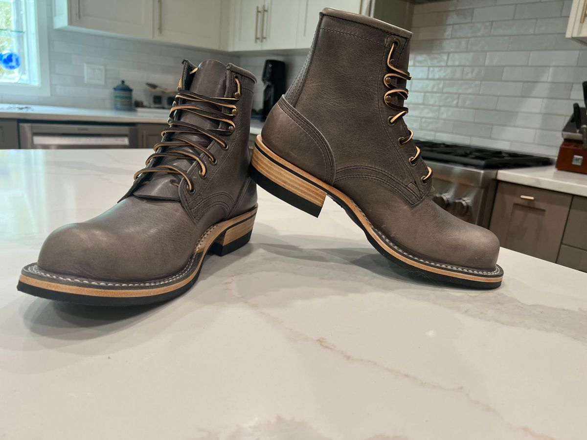 Photo by spiritualized50 on April 27, 2026 of the Nicks MTO in Cypress Light Grey.