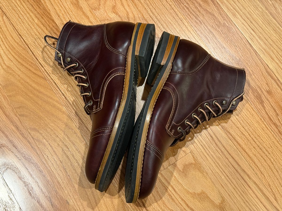 Photo by SYNTHESIZER on January 5, 2025 of the Truman Cap Toe Boot in Seidel Bay Double Shot.
