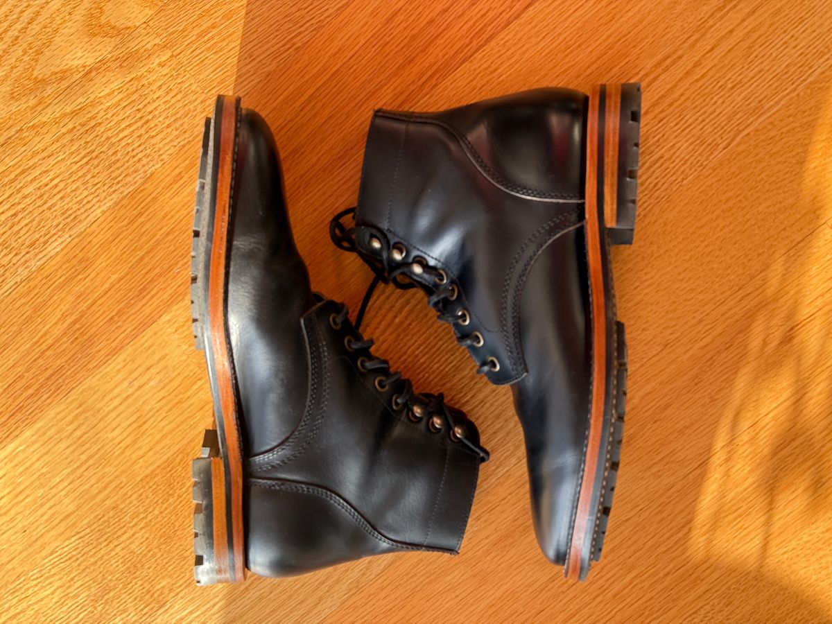 Photo by SYNTHESIZER on February 3, 2025 of the Parkhurst The Allen in Black Veg Tan Teacore.