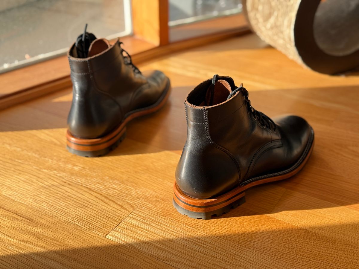 Photo by SYNTHESIZER on February 3, 2025 of the Parkhurst The Allen in Black Veg Tan Teacore.
