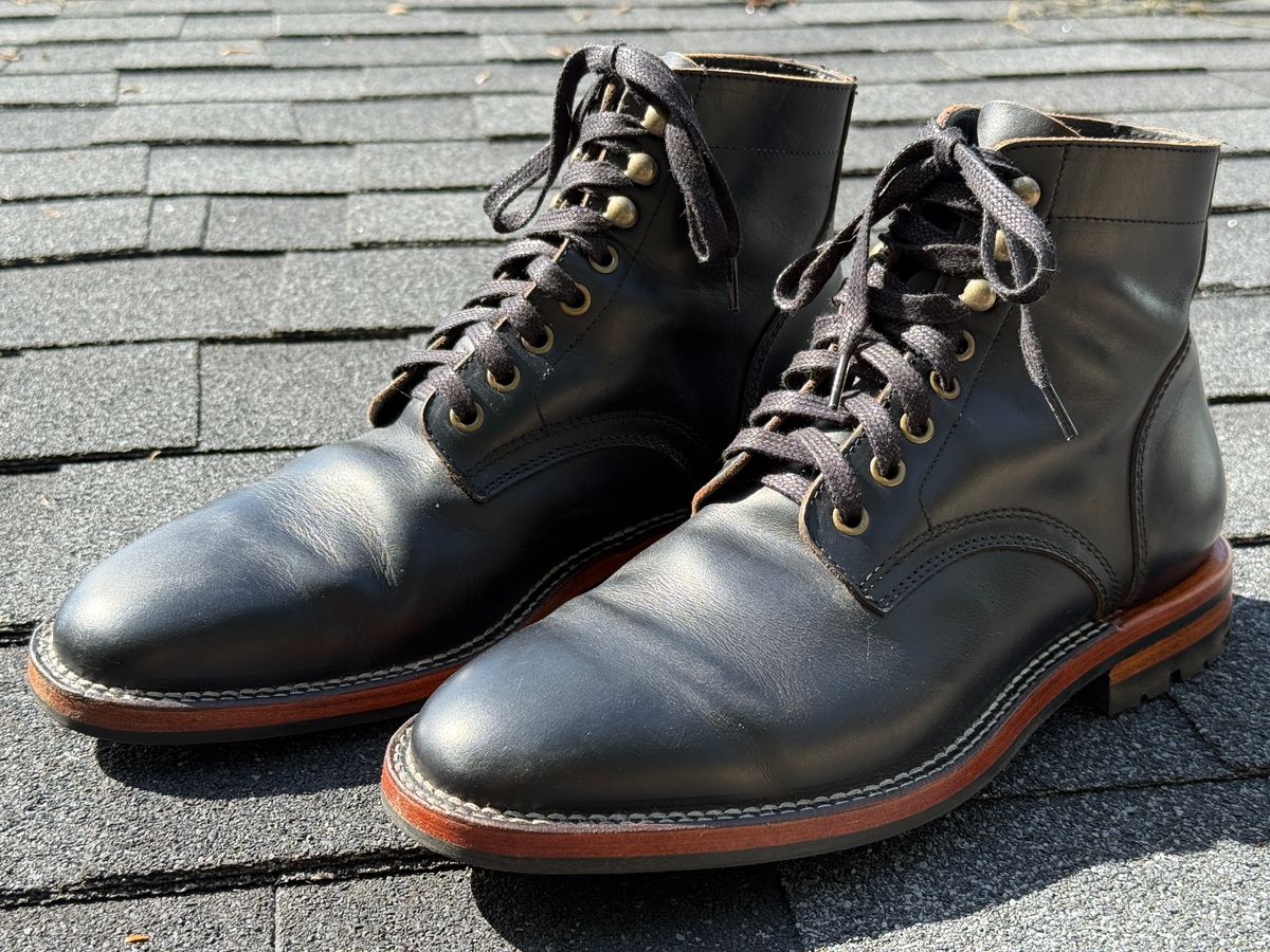 Photo by SYNTHESIZER on May 10, 2025 of the Parkhurst The Allen in Black Veg Tan Teacore.