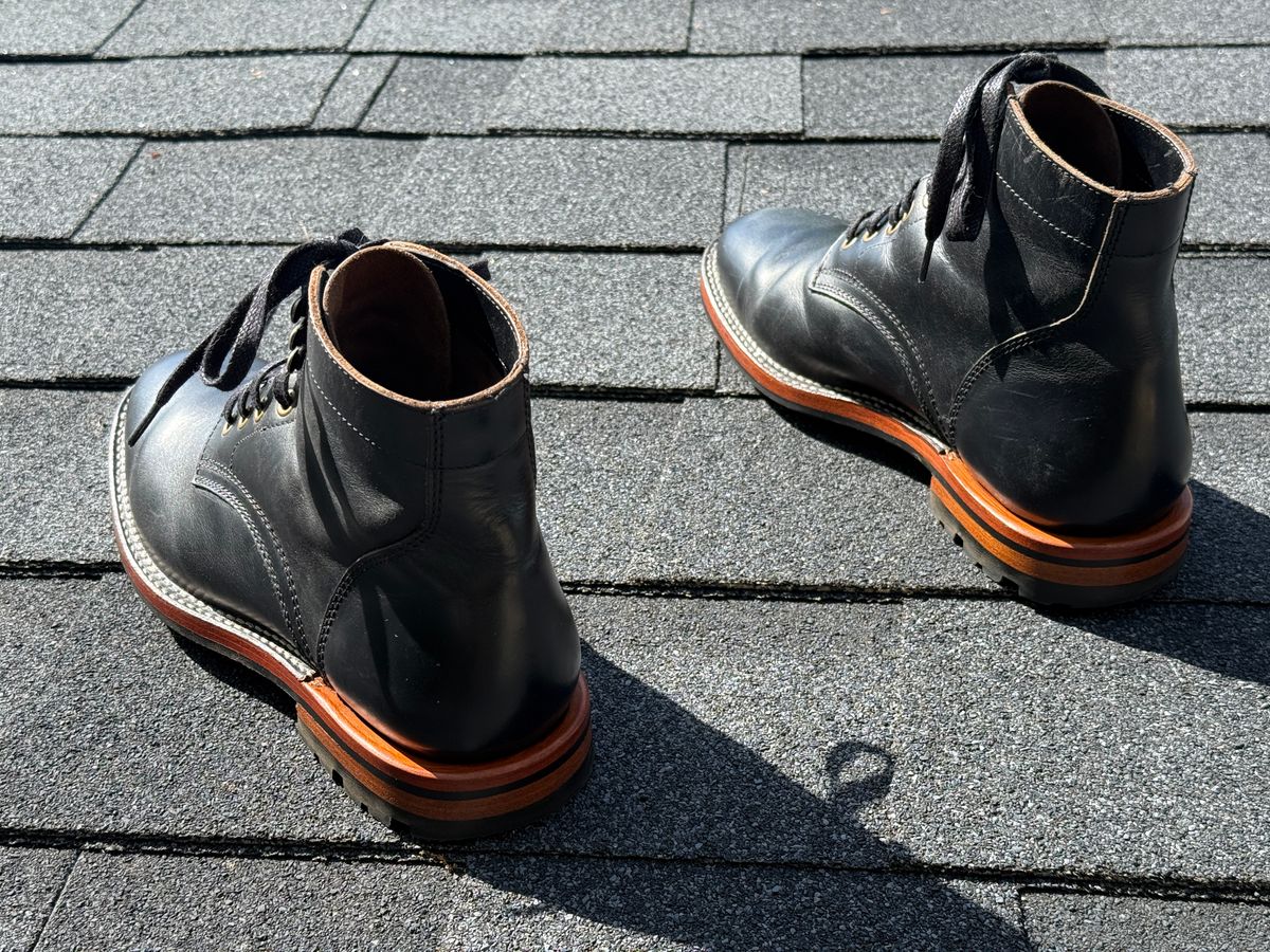 Photo by SYNTHESIZER on May 10, 2025 of the Parkhurst The Allen in Black Veg Tan Teacore.