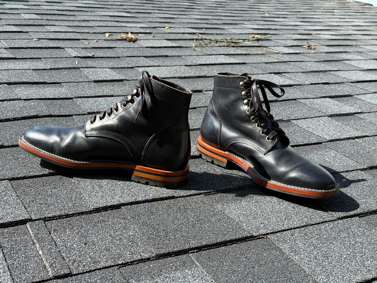 Photo by SYNTHESIZER on May 10, 2025 of the Parkhurst The Allen in Black Veg Tan Teacore.