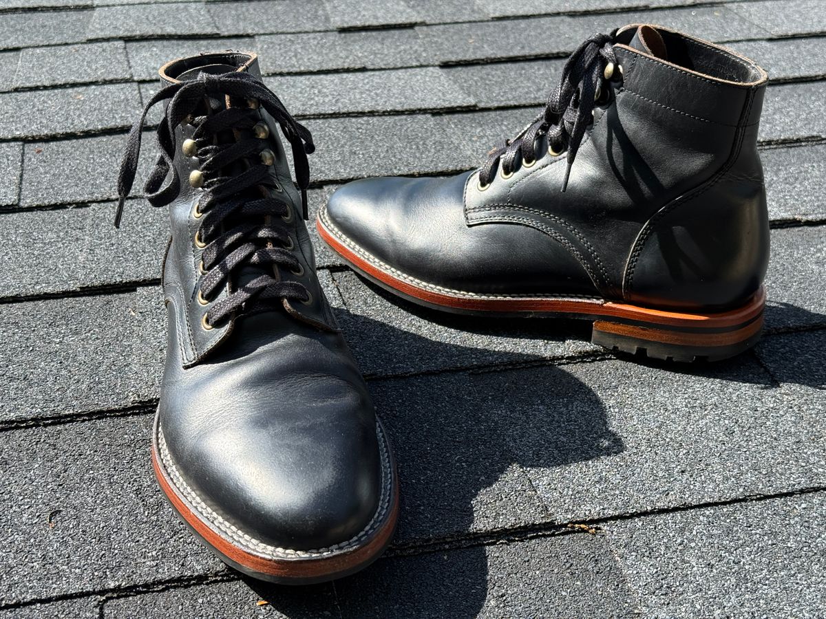 Photo by SYNTHESIZER on May 10, 2025 of the Parkhurst The Allen in Black Veg Tan Teacore.