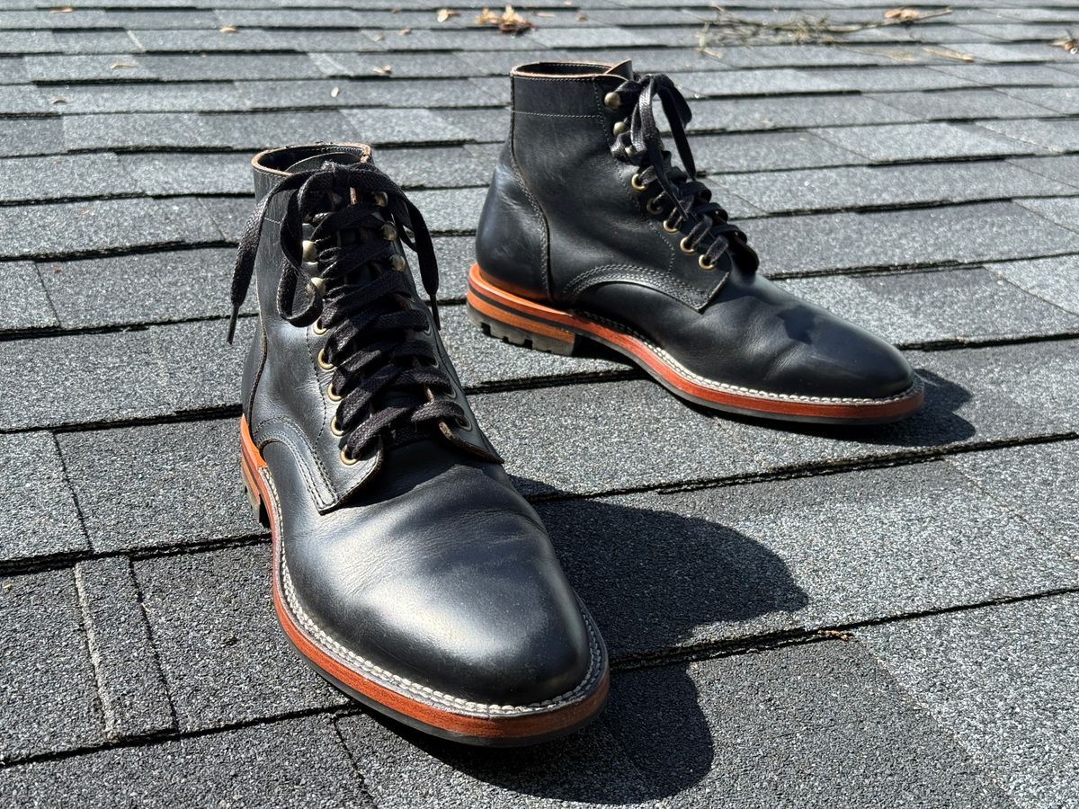 Photo by SYNTHESIZER on May 10, 2025 of the Parkhurst The Allen in Black Veg Tan Teacore.