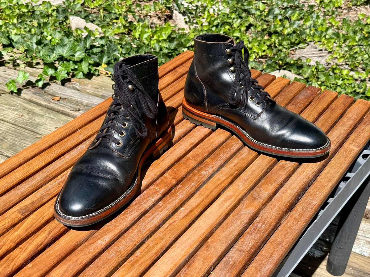 Photo by SYNTHESIZER on September 6, 2025 of the Parkhurst The Allen in Black Veg Tan Teacore.