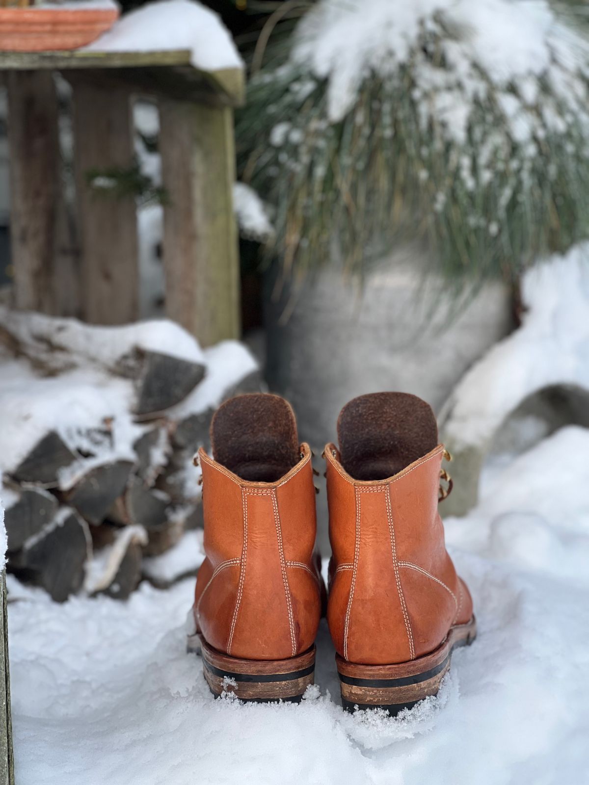 Photo by Lindtveit on January 4, 2025 of the Kristian Lindtveit Custom Model in Granberg Veg Tan.