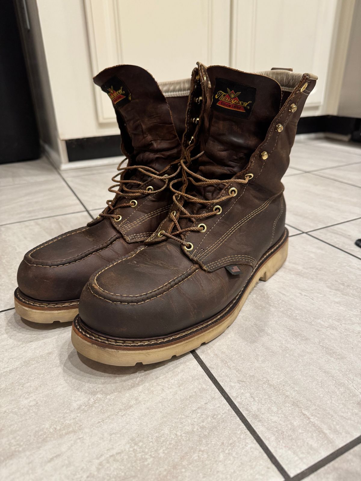 Photo by thwompd on March 2, 2025 of the Thorogood American Heritage 8" Moc Toe in Seidel Trail Crazy Horse.