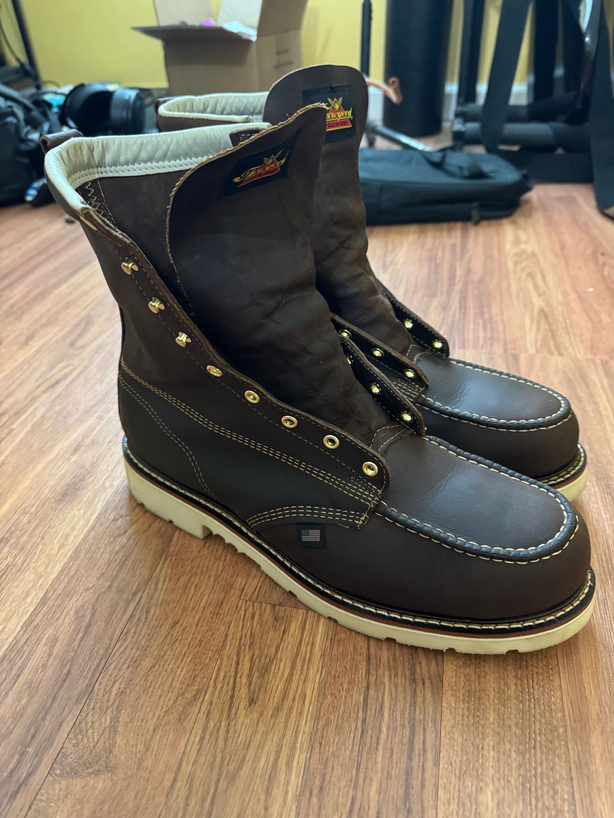 Photo by thwompd on January 25, 2025 of the Thorogood American Heritage 8" Moc Toe in Seidel Trail Crazy Horse.