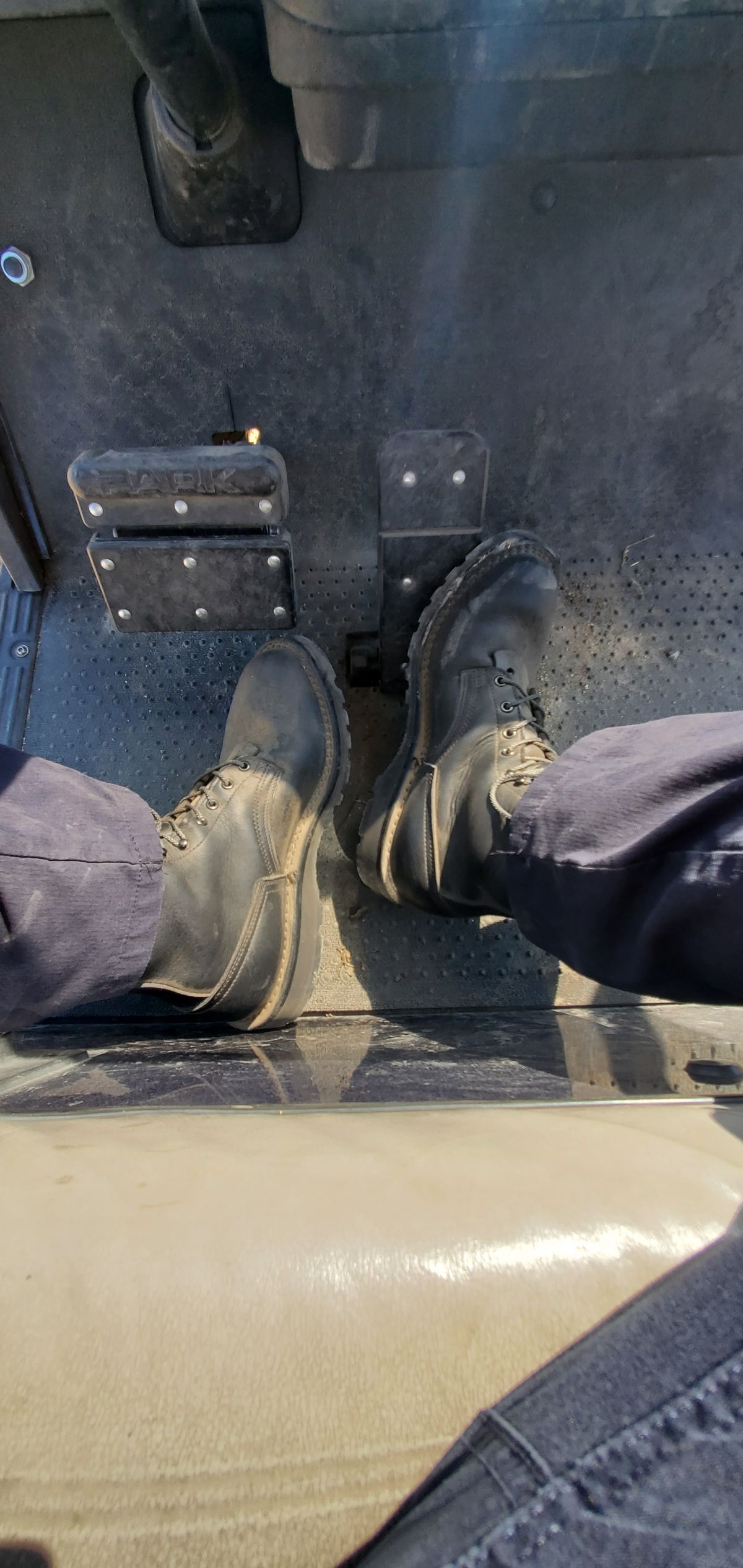 Photo by sfmattsf on October 8, 2024 of the Nicks Tactical in Seidel MaxSupport Black.