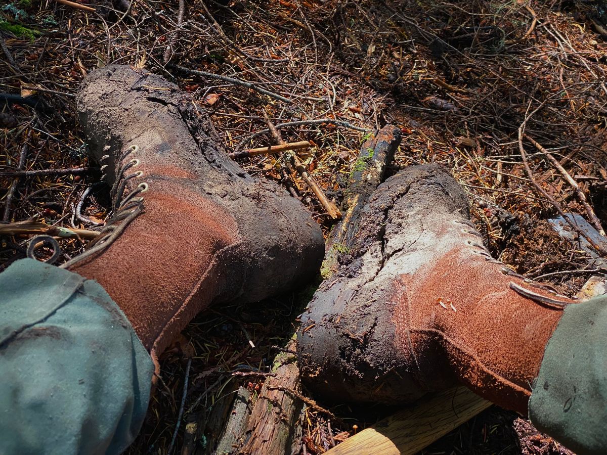 Photo by SerotinousCone on October 14, 2025 of the Frank's Boots Ground Pounder in Seidel Chocolate Oil Tan Roughout.
