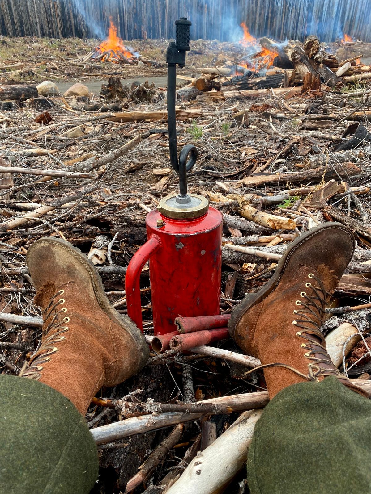 Photo by SerotinousCone on October 28, 2025 of the Frank's Boots Ground Pounder in Seidel Chocolate Oil Tan Roughout.