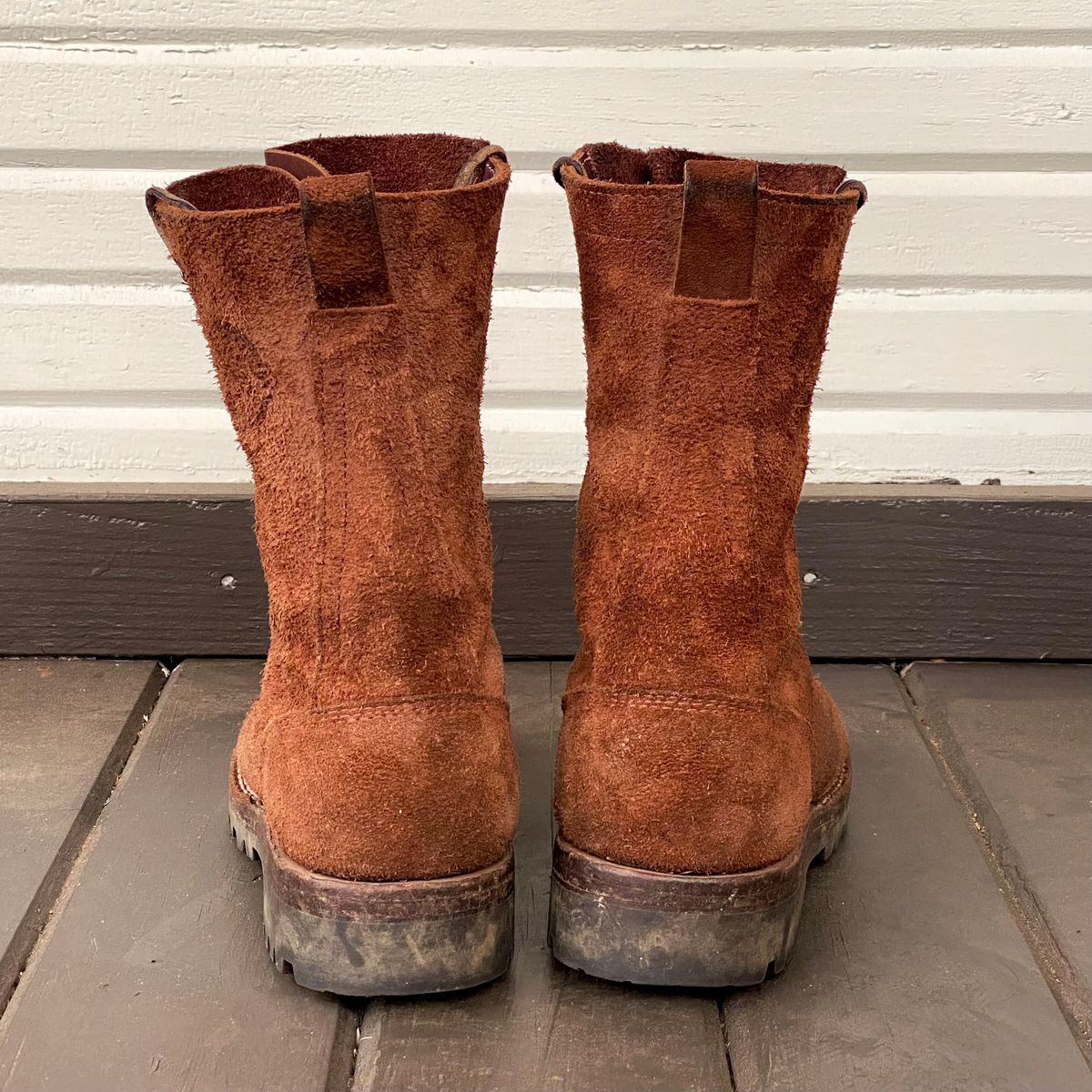 Photo by SerotinousCone on December 5, 2025 of the Frank's Boots Ground Pounder in Seidel Chocolate Oil Tan Roughout.