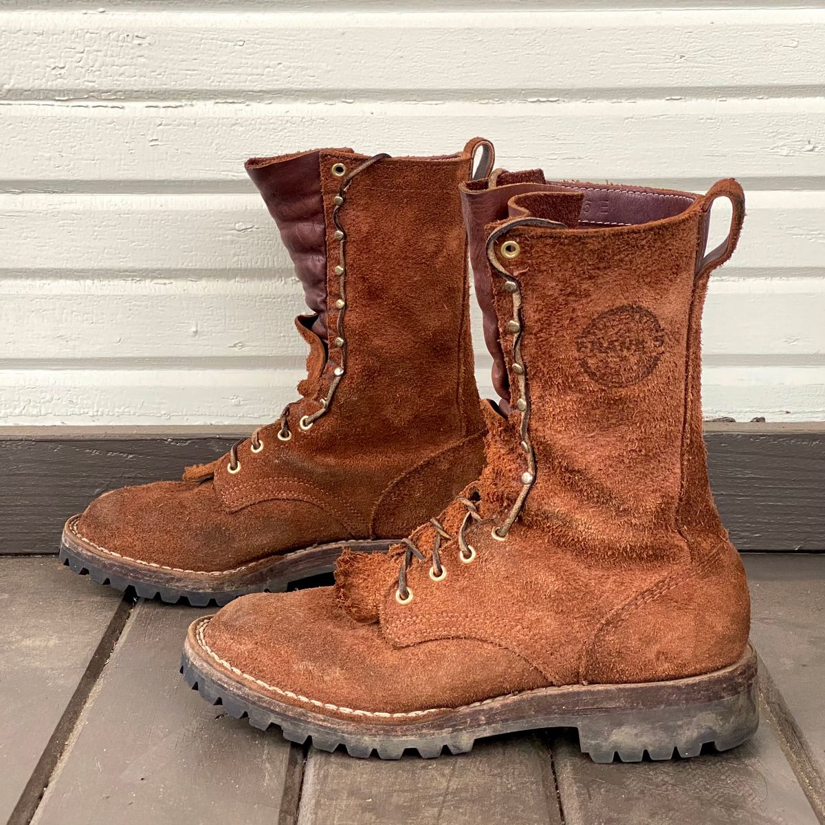 Photo by SerotinousCone on December 5, 2025 of the Frank's Boots Ground Pounder in Seidel Chocolate Oil Tan Roughout.