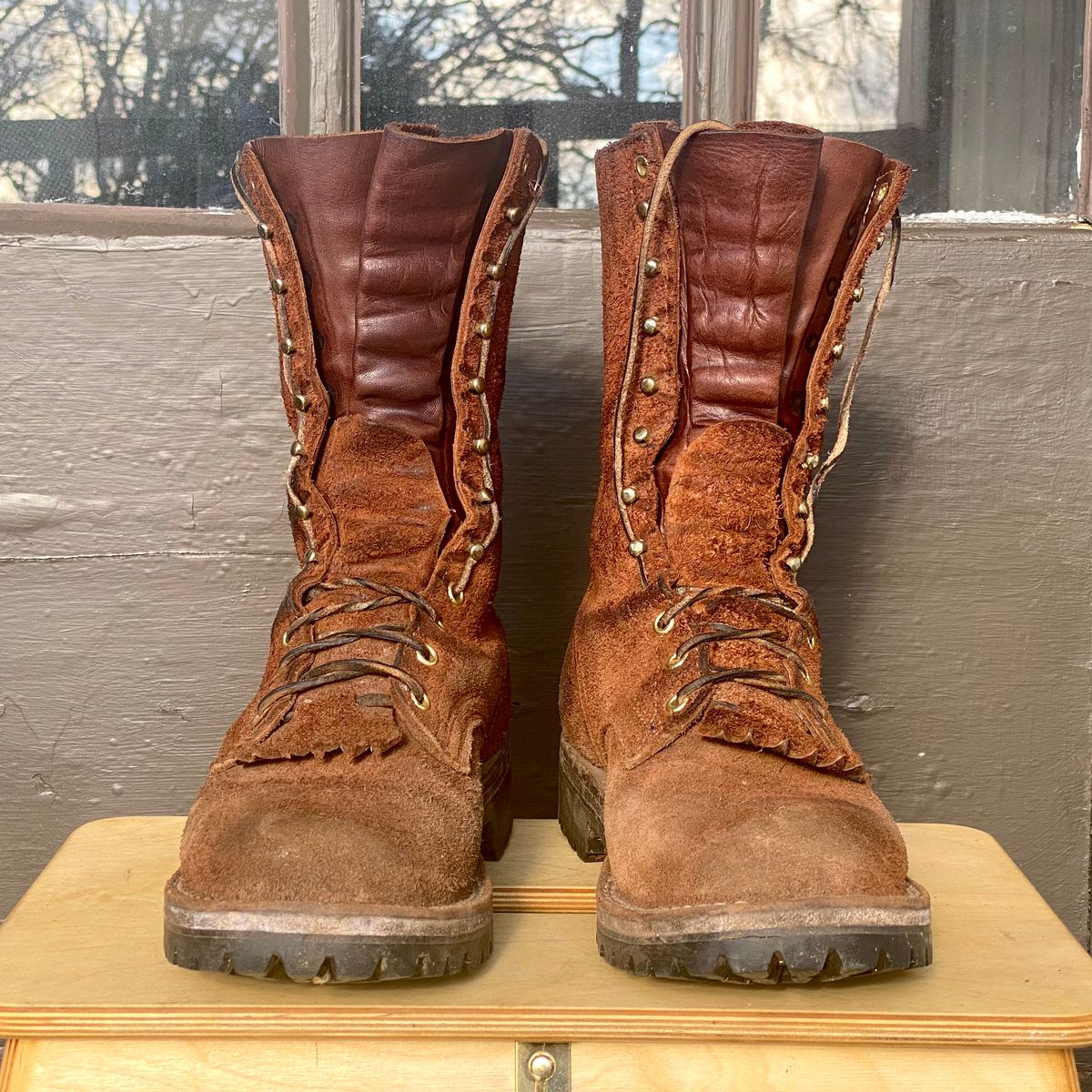 Photo by SerotinousCone on January 5, 2026 of the Frank's Boots Ground Pounder in Seidel Chocolate Oil Tan Roughout.
