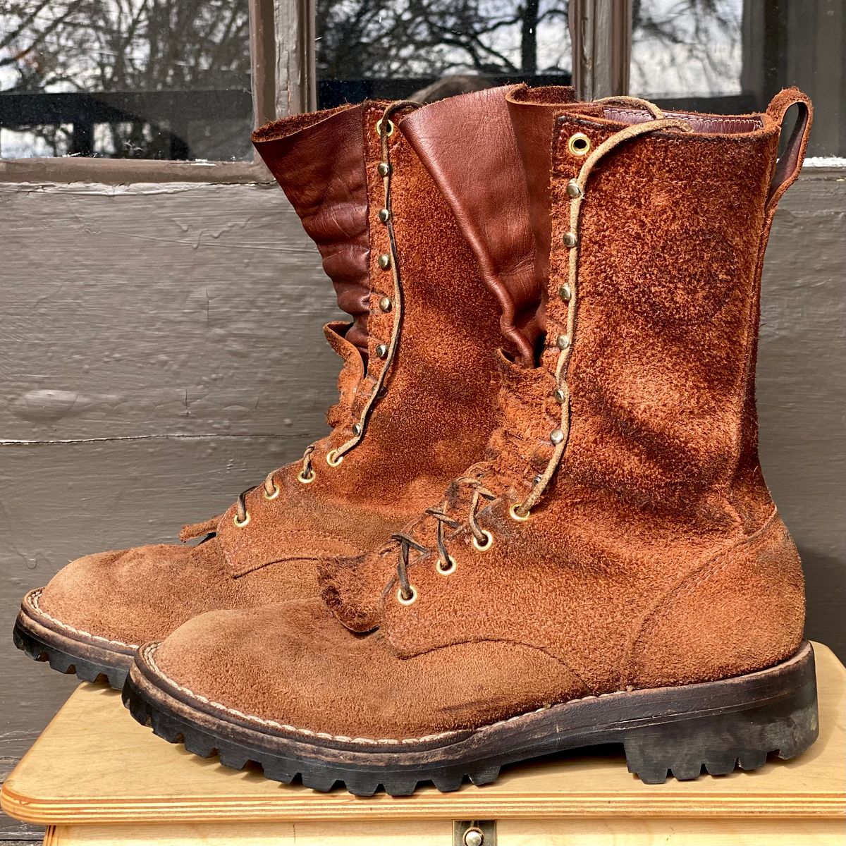 Photo by SerotinousCone on March 1, 2026 of the Frank's Boots Ground Pounder in Seidel Chocolate Oil Tan Roughout.