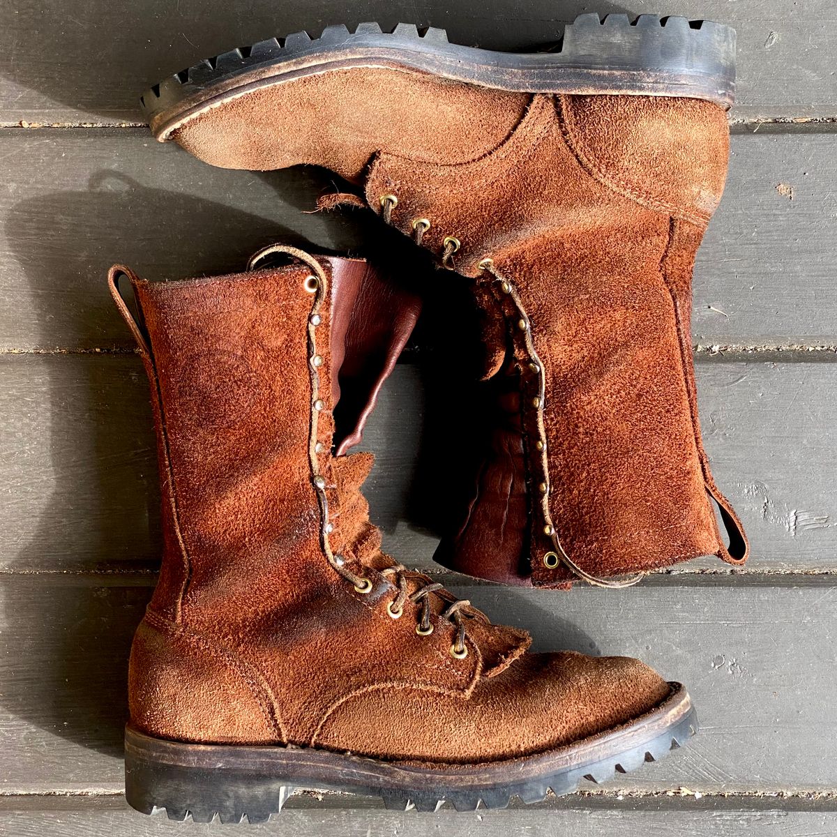 Photo by SerotinousCone on March 1, 2026 of the Frank's Boots Ground Pounder in Seidel Chocolate Oil Tan Roughout.